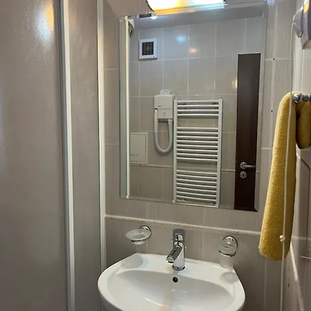 Seasons Club Apartment *